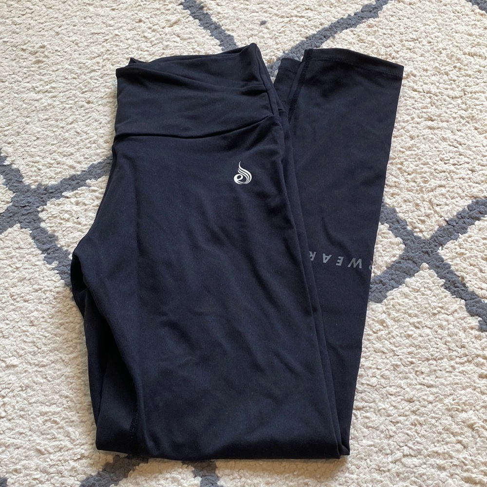 RYDERWEAR SCRUNCH BUM V CROSS WAIST LEGGINGS SIZE L !!